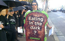 ../../Protesters outside Sydney's Intercontinental demand labelling for GE food.